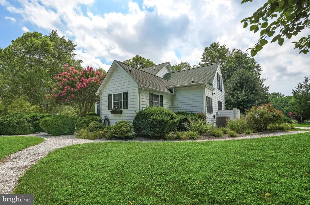 25367 MESSONGO ROAD Temperanceville, VA 23442
