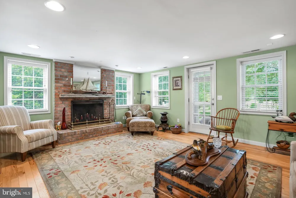 25367 MESSONGO ROAD Temperanceville, VA 23442