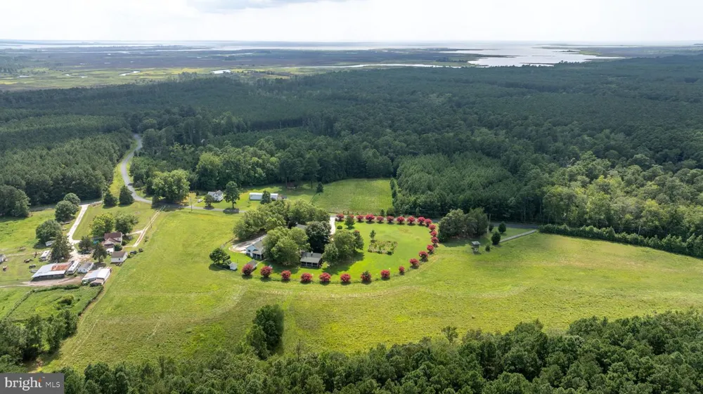 25367 MESSONGO ROAD Temperanceville, VA 23442