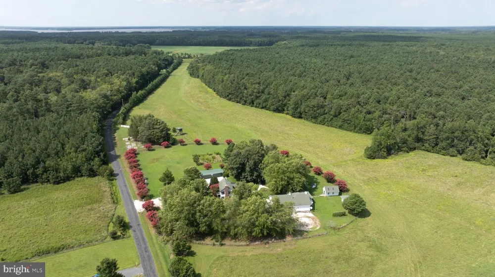 25367 MESSONGO ROAD Temperanceville, VA 23442