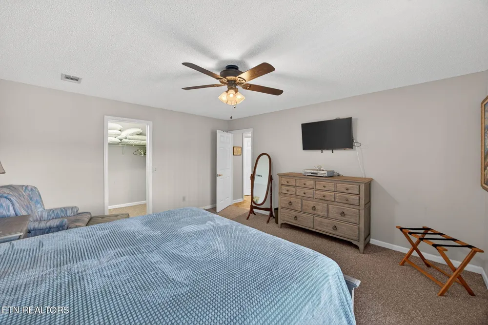 63 Brummel Lane Crossville, TN 38558