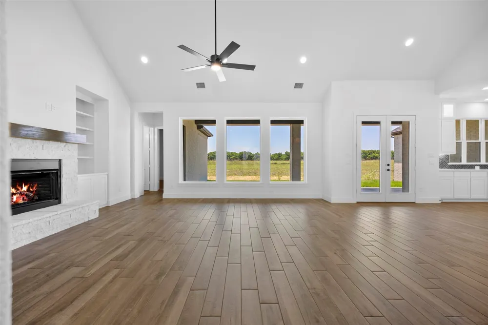 152 Aanya Lane Waxahachie, TX 75165