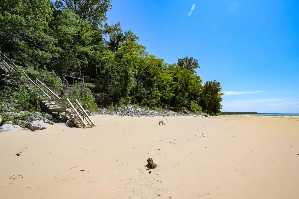 12 Meadowood Lane Lakeside, MI 49116