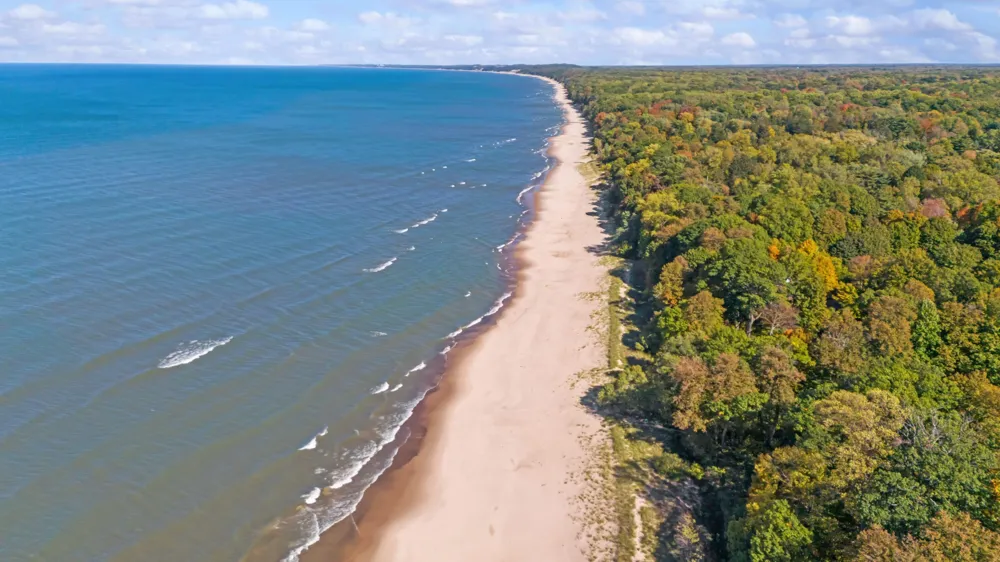 12 Meadowood Lane Lakeside, MI 49116