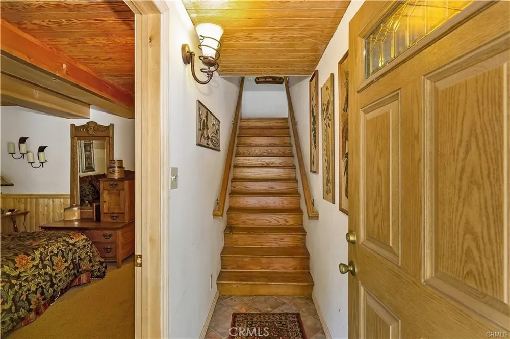 558 Beechnut Green Valley Lake, CA 92341