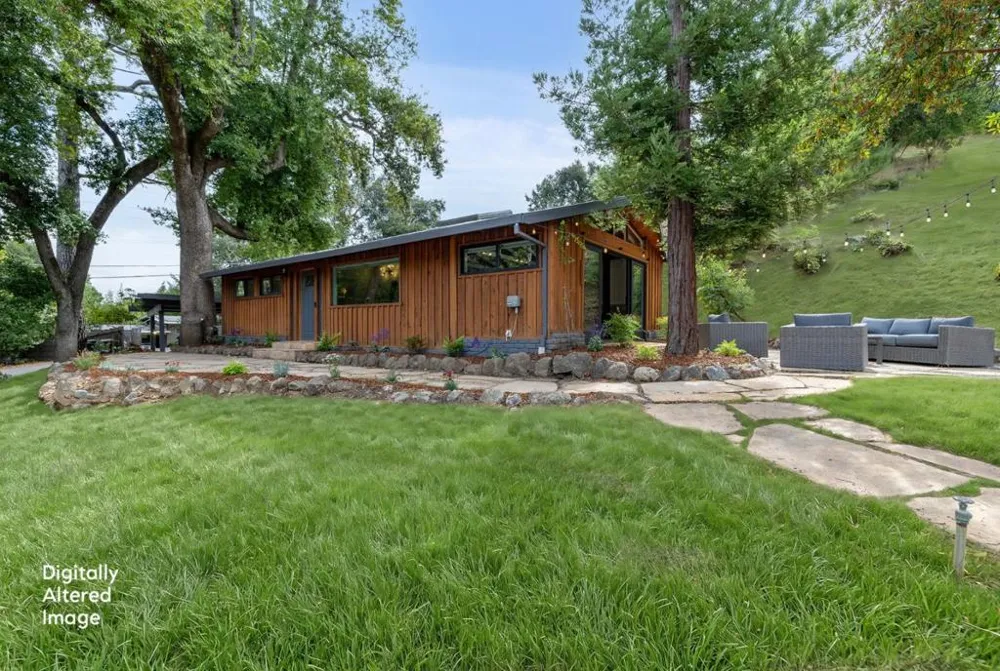 76 Old Spanish Trail Portola Valley, CA 94028