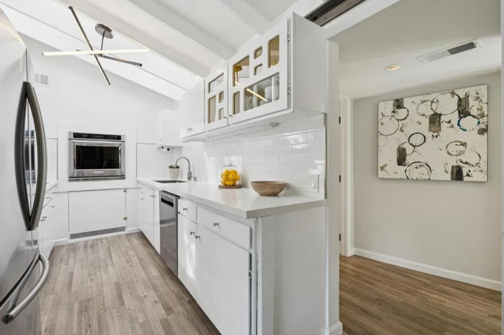 76 Old Spanish Trail Portola Valley, CA 94028