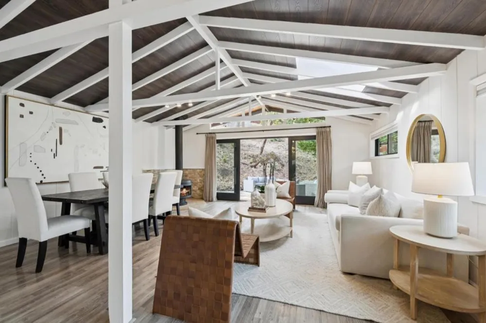 76 Old Spanish Trail Portola Valley, CA 94028