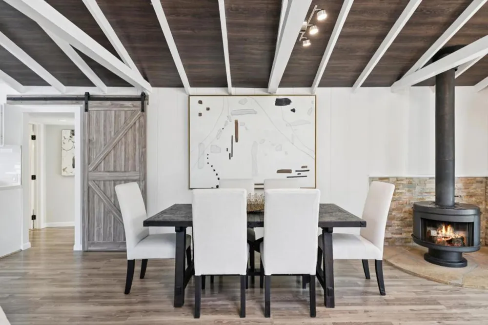 76 Old Spanish Trail Portola Valley, CA 94028