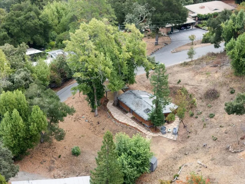 76 Old Spanish Trail Portola Valley, CA 94028