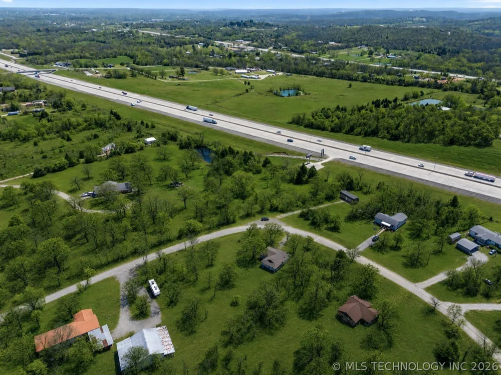 2 Hickory Bluff Street Sapulpa, OK 74066