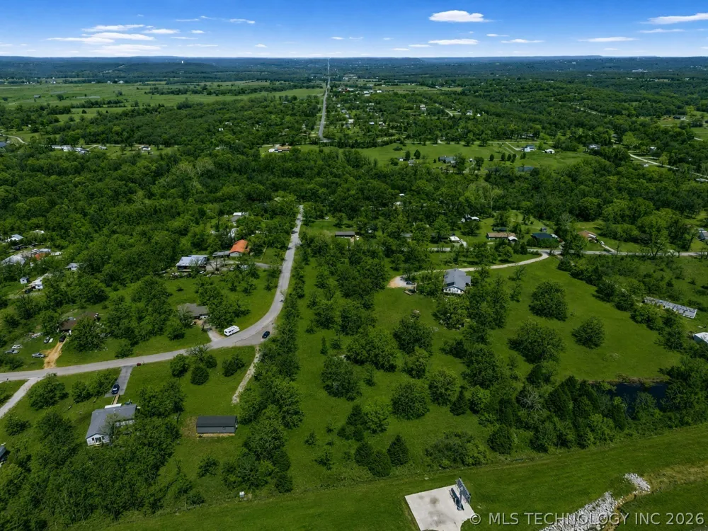 2 Hickory Bluff Street Sapulpa, OK 74066