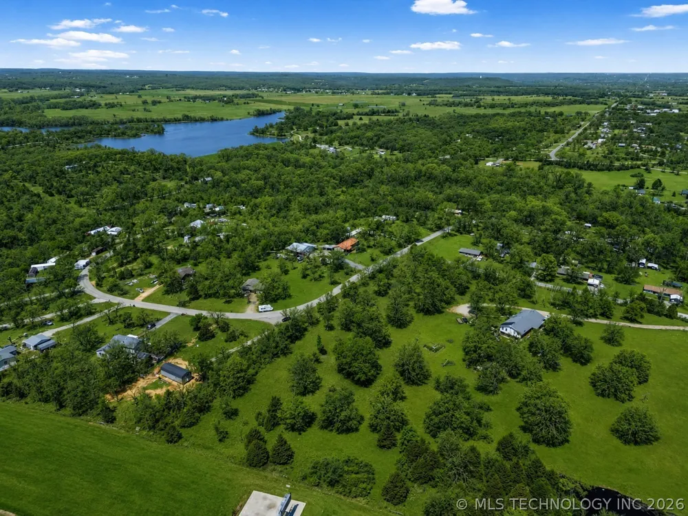 2 Hickory Bluff Street Sapulpa, OK 74066