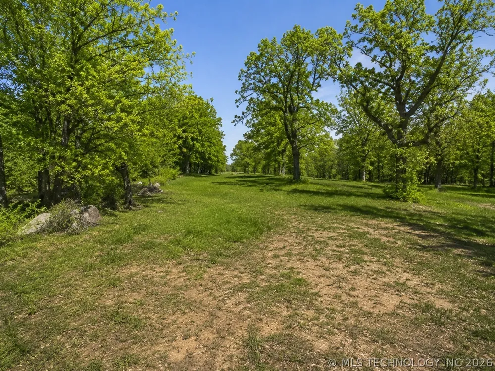 2 Hickory Bluff Street Sapulpa, OK 74066