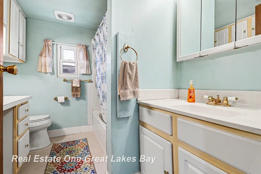 2118 Lakeview Street Standish Township, MI 48658