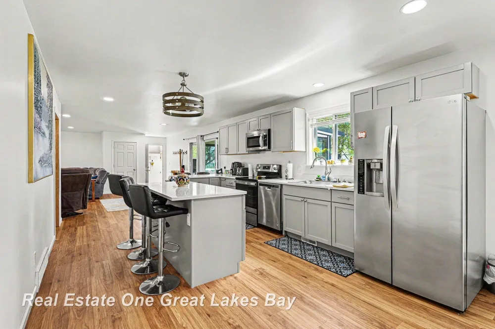 2118 Lakeview Street Standish Township, MI 48658