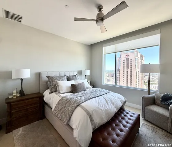 610 E Market Unit UNIT 2812 San Antonio, TX 78205