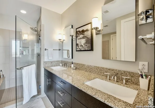 610 E Market Unit UNIT 2812 San Antonio, TX 78205