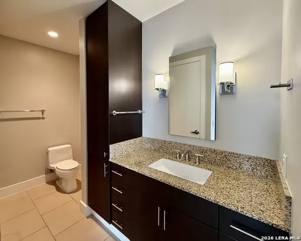 610 E Market Unit UNIT 2812 San Antonio, TX 78205