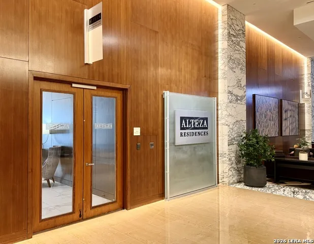 610 E Market Unit UNIT 2812 San Antonio, TX 78205