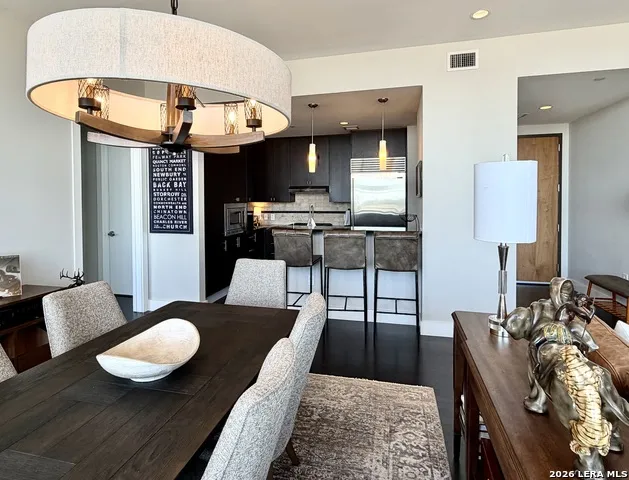 610 E Market Unit UNIT 2812 San Antonio, TX 78205