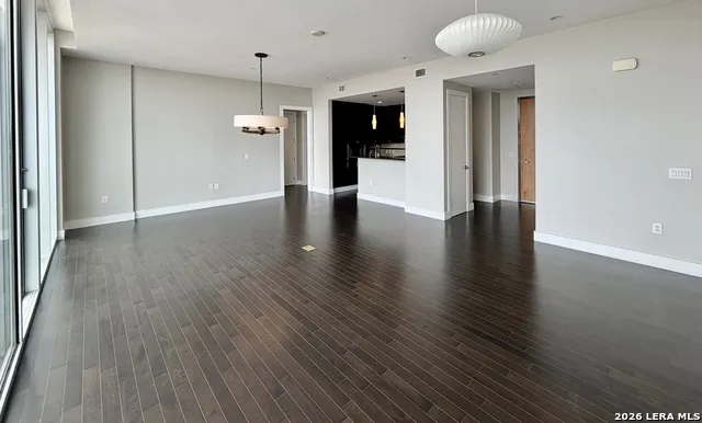610 E Market Unit UNIT 2812 San Antonio, TX 78205