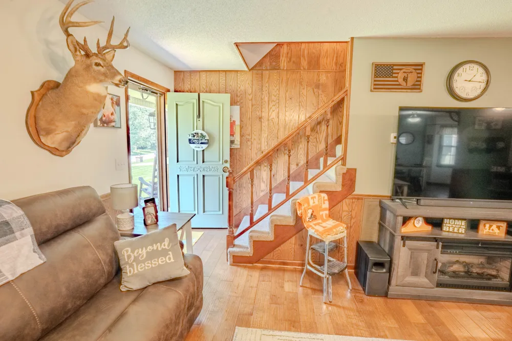 6 Hawthorne Dr Lawrenceburg, TN 38464