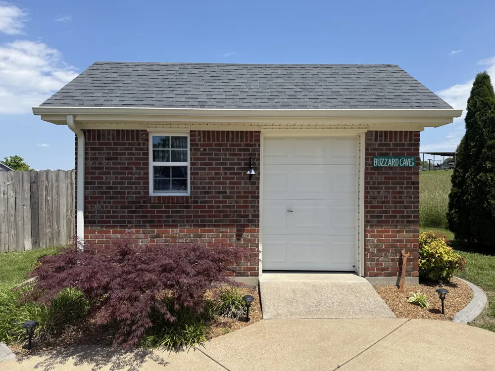 6 Hawthorne Dr Lawrenceburg, TN 38464