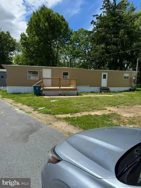 20 GEORGE DRIVE