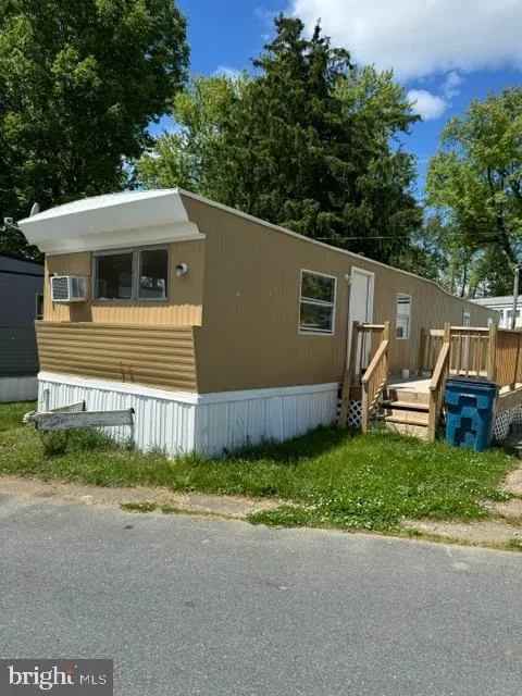 20 GEORGE DRIVE Middletown, PA 17057