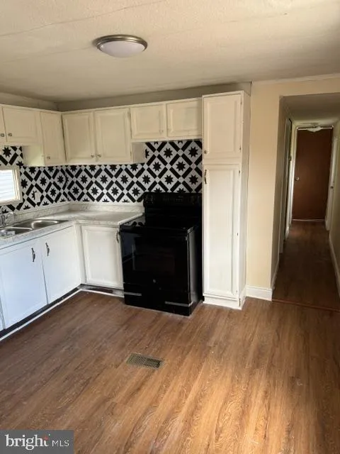 20 GEORGE DRIVE Middletown, PA 17057