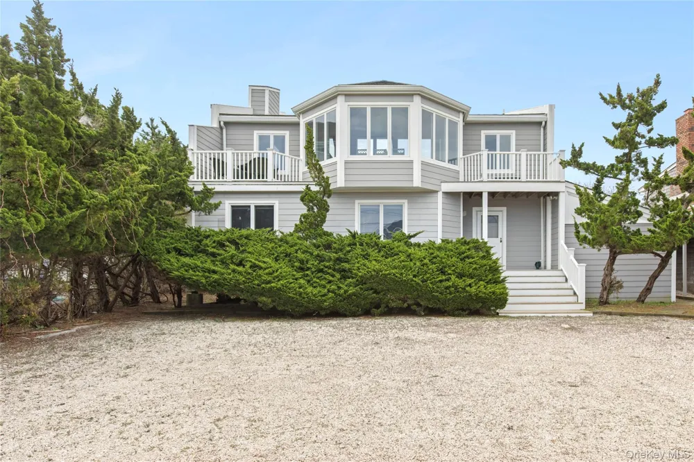 627 Dune Road Westhampton, NY 11977