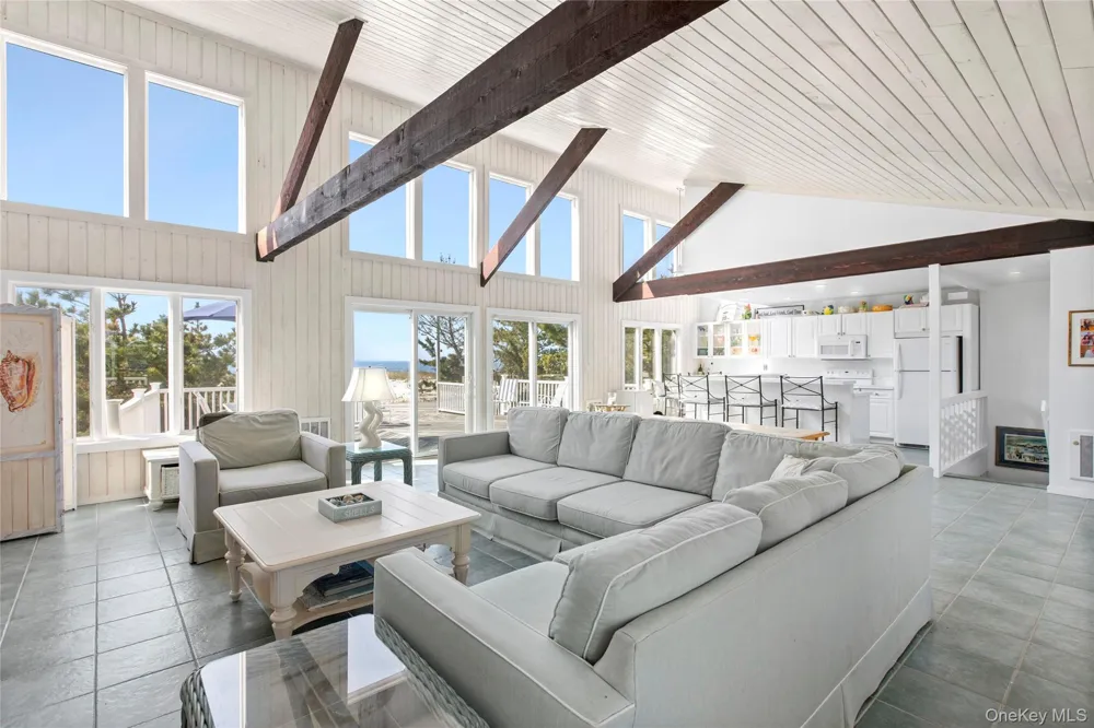 627 Dune Road Westhampton, NY 11977