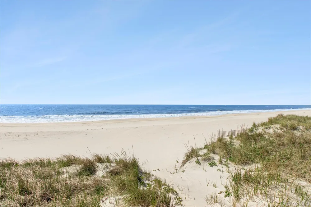 627 Dune Road Westhampton, NY 11977