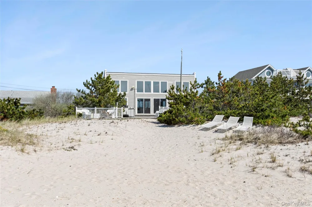 627 Dune Road Westhampton, NY 11977