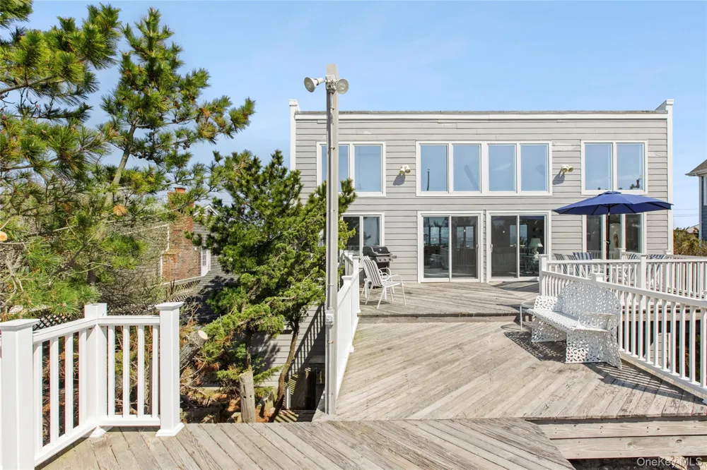 627 Dune Road Westhampton, NY 11977