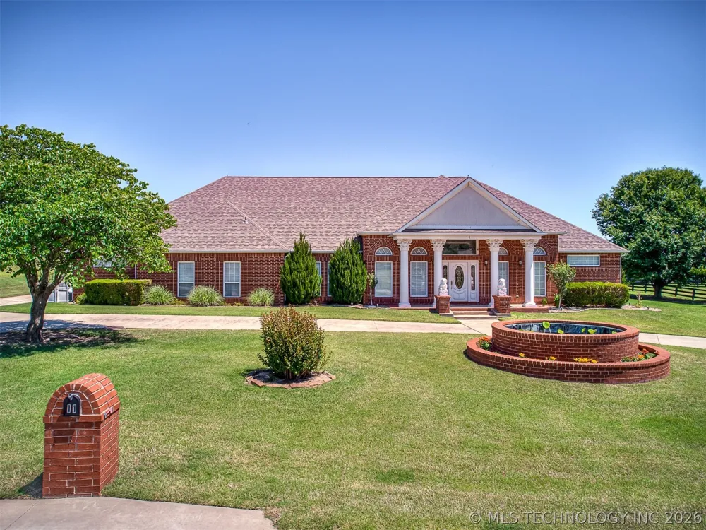 11 Longacre Drive Ramona, OK 74061