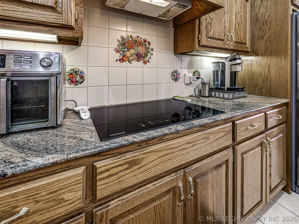 11 Longacre Drive Ramona, OK 74061
