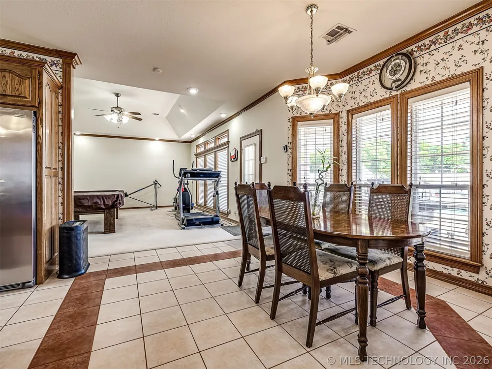 11 Longacre Drive Ramona, OK 74061