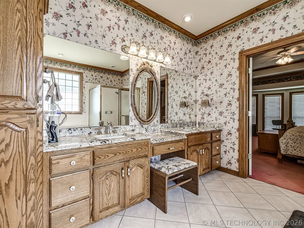 11 Longacre Drive Ramona, OK 74061
