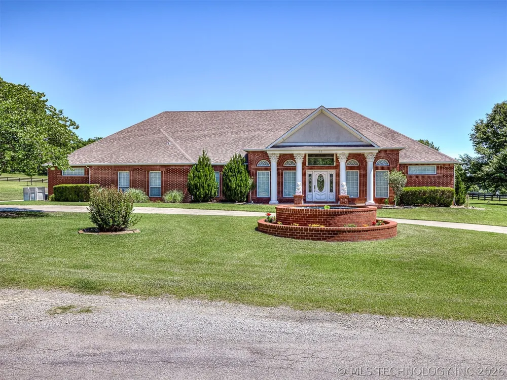 11 Longacre Drive Ramona, OK 74061