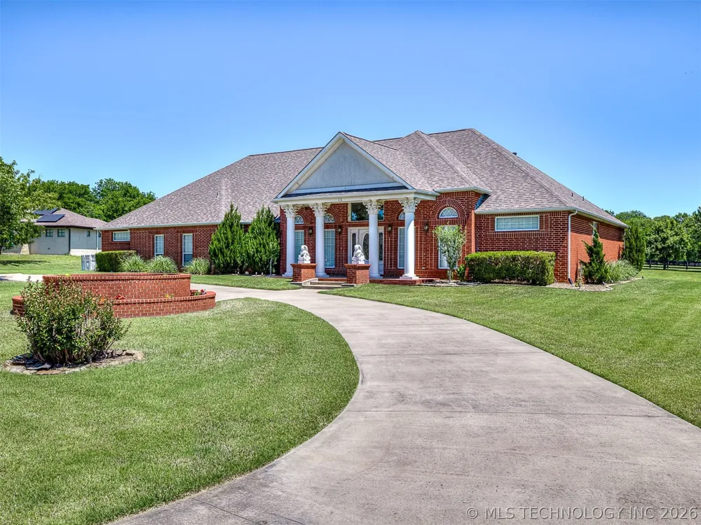 11 Longacre Drive Ramona, OK 74061