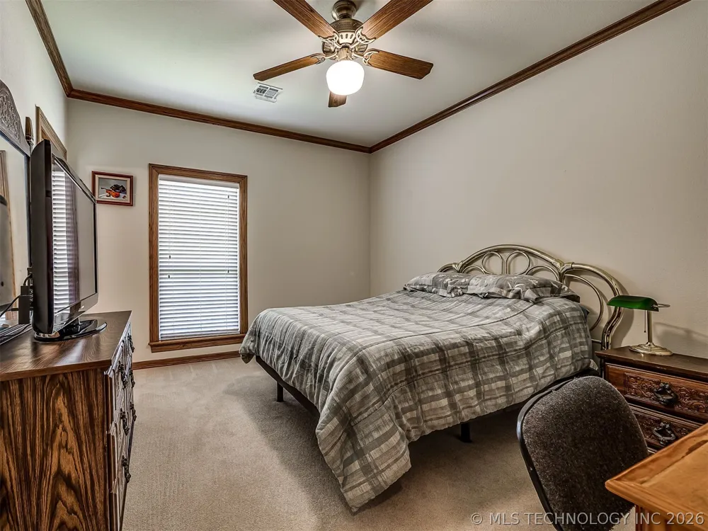 11 Longacre Drive Ramona, OK 74061