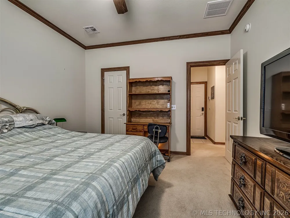 11 Longacre Drive Ramona, OK 74061
