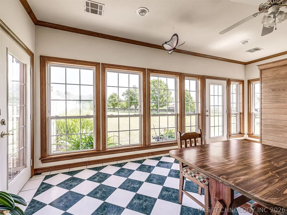 11 Longacre Drive Ramona, OK 74061