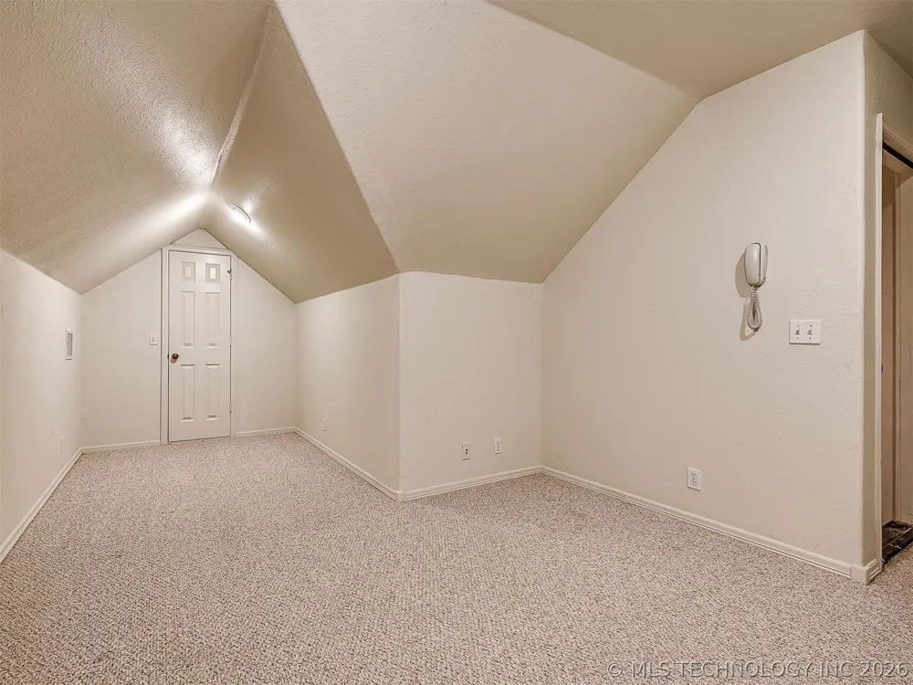 11 Longacre Drive Ramona, OK 74061