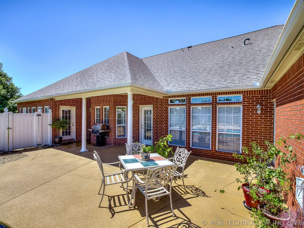 11 Longacre Drive Ramona, OK 74061