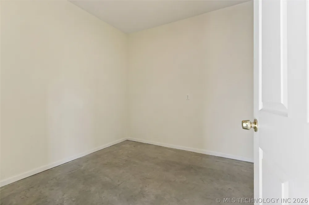 11 Longacre Drive Ramona, OK 74061