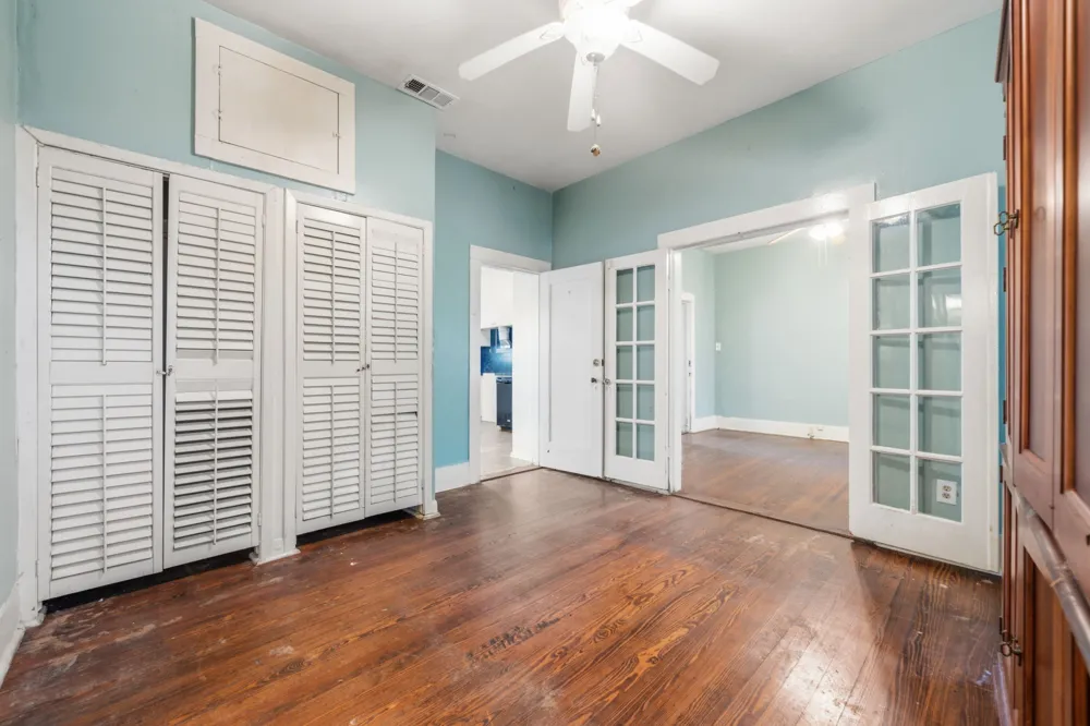 619 W Bell Avenue Rockdale, TX 76567