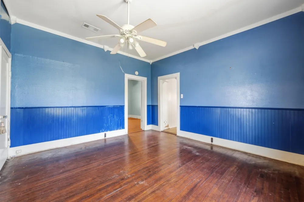 619 W Bell Avenue Rockdale, TX 76567